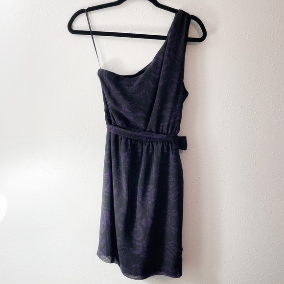 Express‎ small one shoulder dress black/purple - Picture 3 of 4